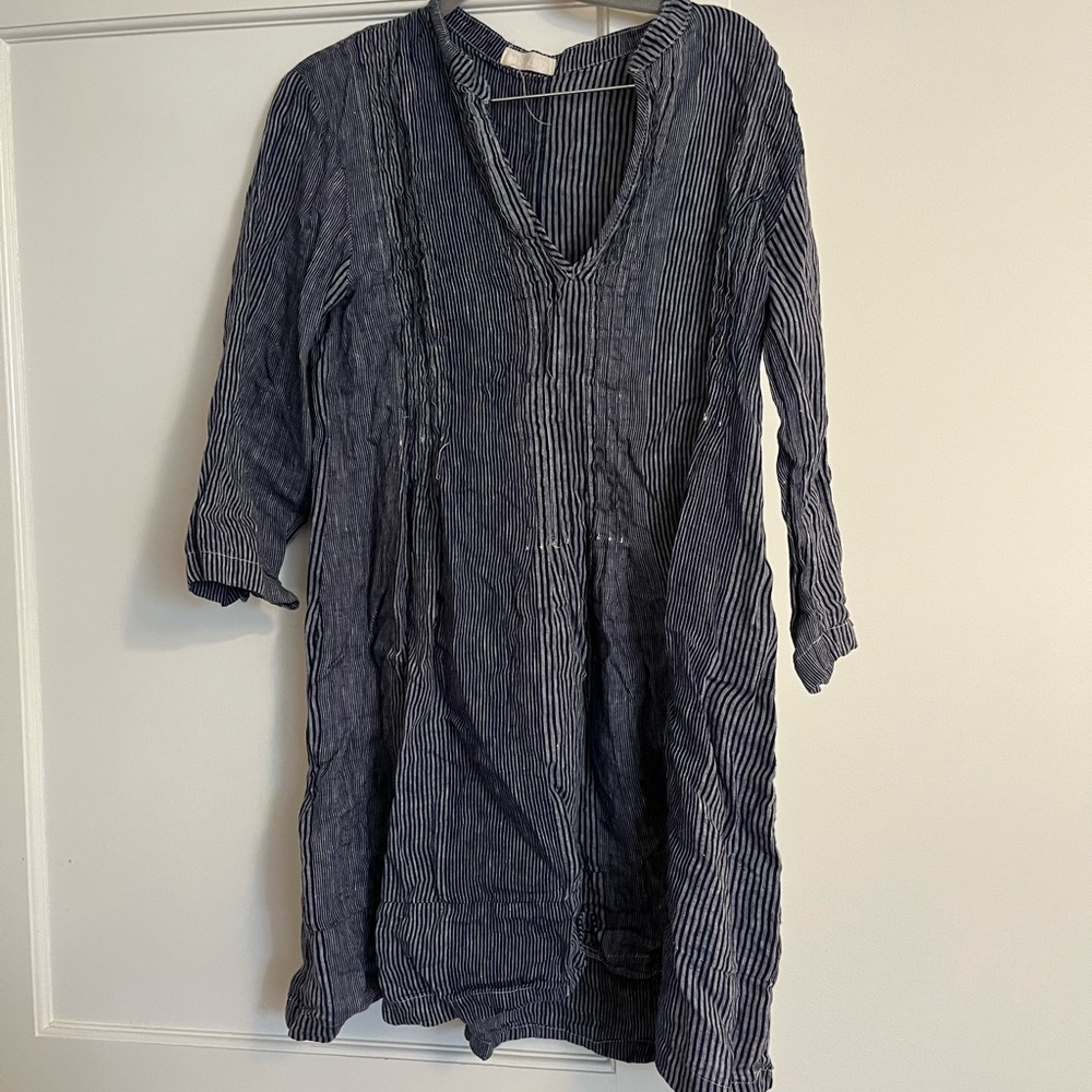 CB shades brand 100% linen dress knee length size medium navy and white stripes